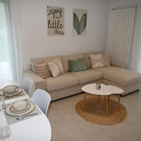 Immersa Nella Pace Tra Locarno & Valle Verzasca Appartement *