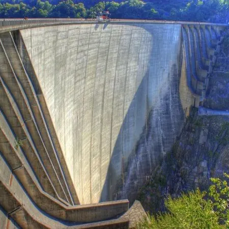 Immersa Nella Pace Tra Locarno & Valle Verzasca Gordola